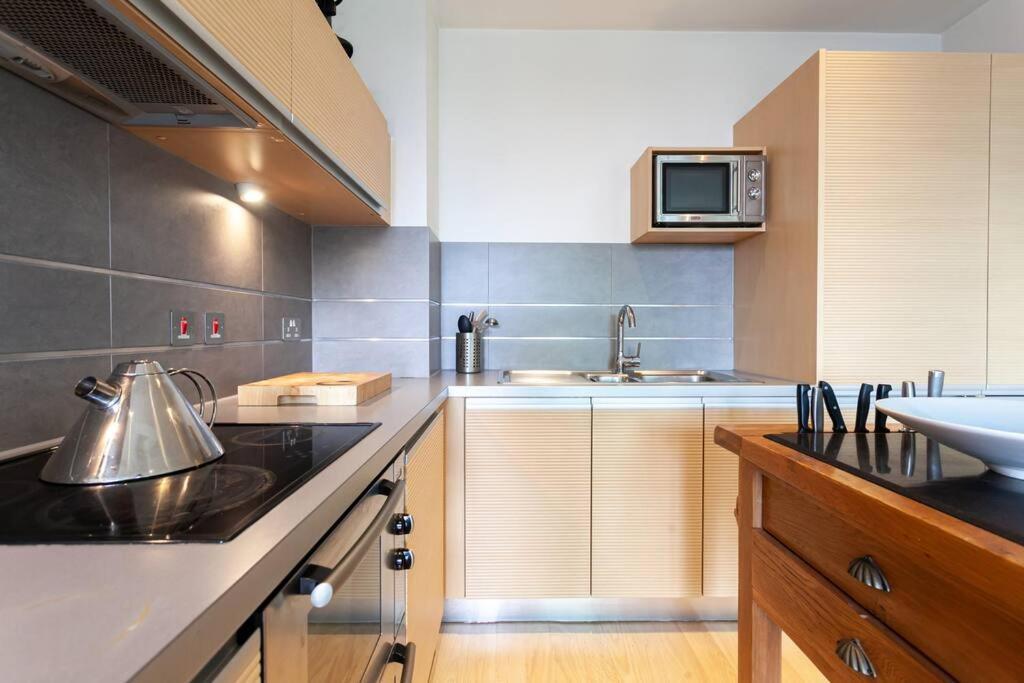 Iconic Luxury Manchester Apartment Exterior foto